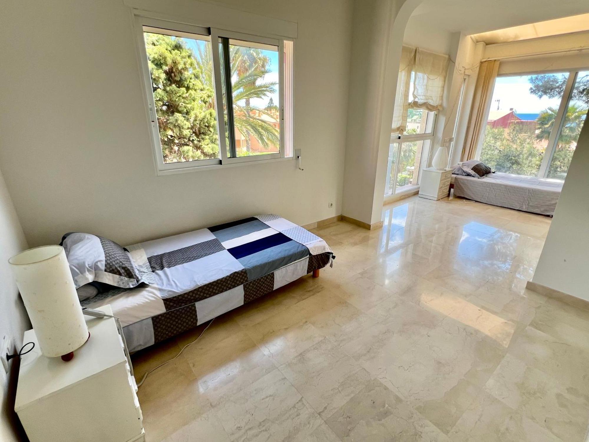 Beachside 4-Bedroom With Pool 阿利坎特 外观 照片