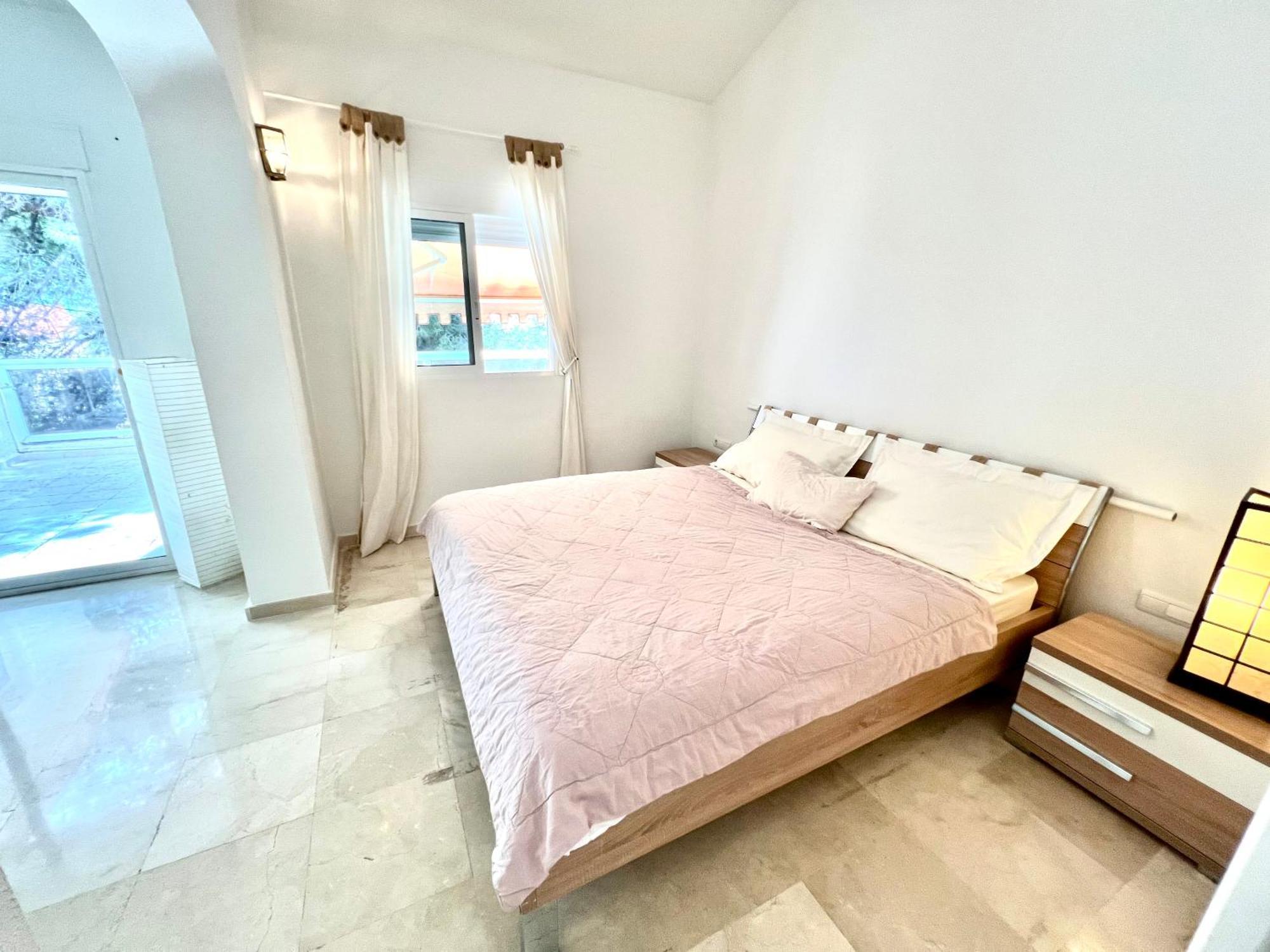 Beachside 4-Bedroom With Pool 阿利坎特 外观 照片