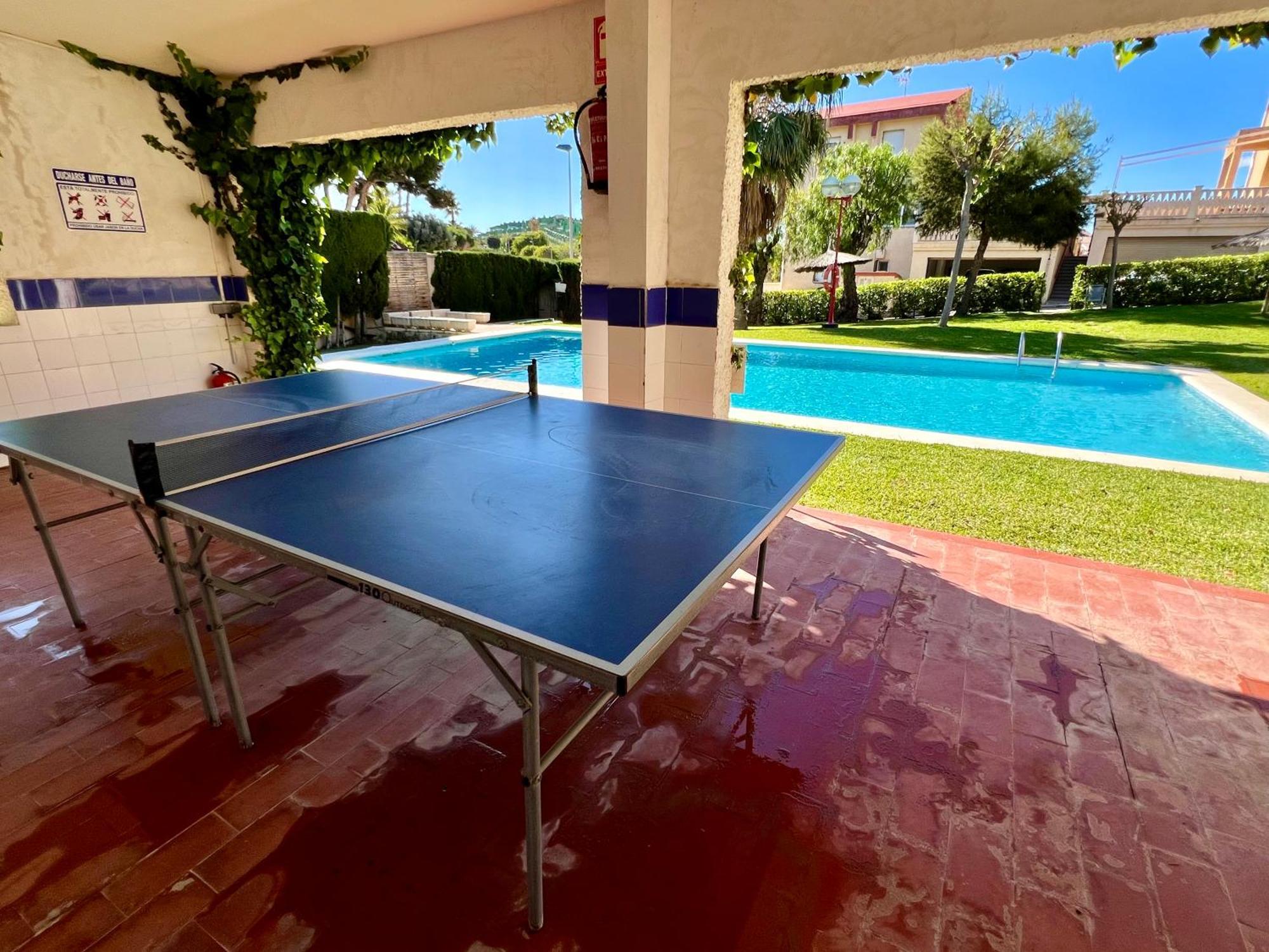 Beachside 4-Bedroom With Pool 阿利坎特 外观 照片